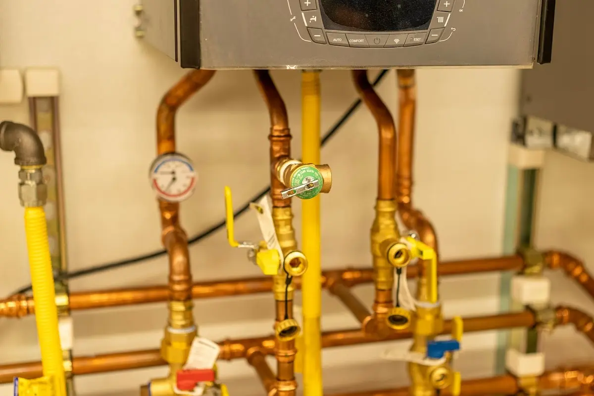 Licensed technician providing Slab Leak Repair for a homeowner in Fort Oglethorpe